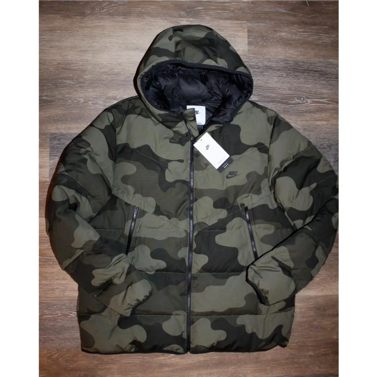 Nike clothing - Green 1