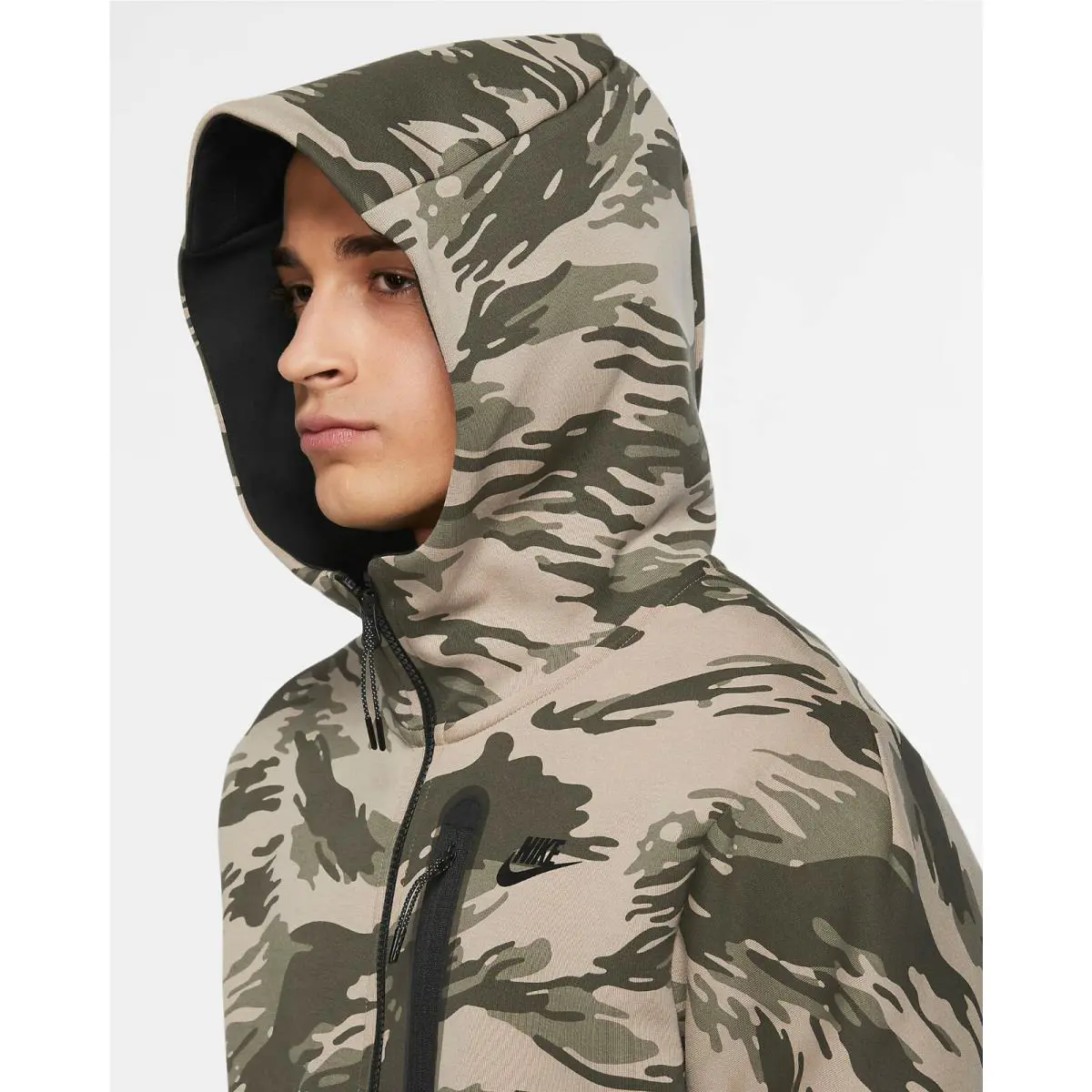 Nike clothing - MYSTIC STONE, BLACK (UPC: 194494689749) 1