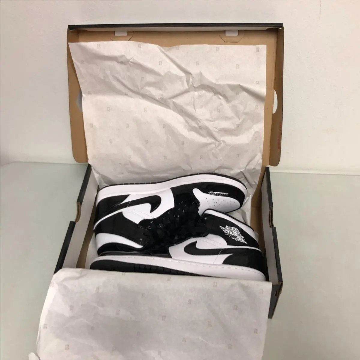 Nike shoes - Air Jordan 1 - Air - DD1649-001 - Black/White 5