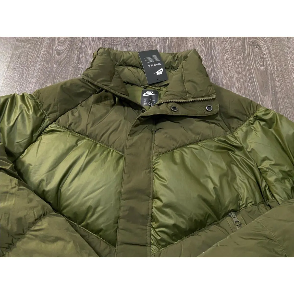 Nike clothing - Green (UPC: 888507372222) 1