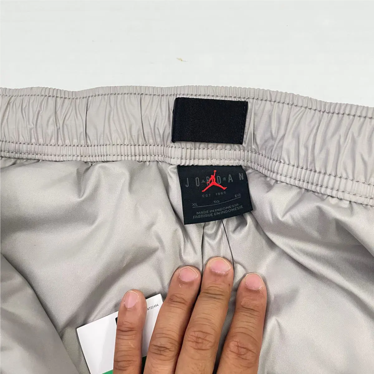 Nike clothing - Nike DC9658 - DC9658-033 - Gray 10