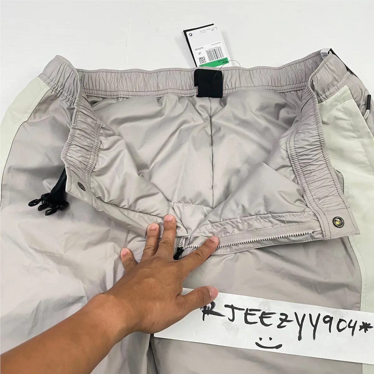 Nike clothing - Nike DC9658 - DC9658-033 - Gray 8