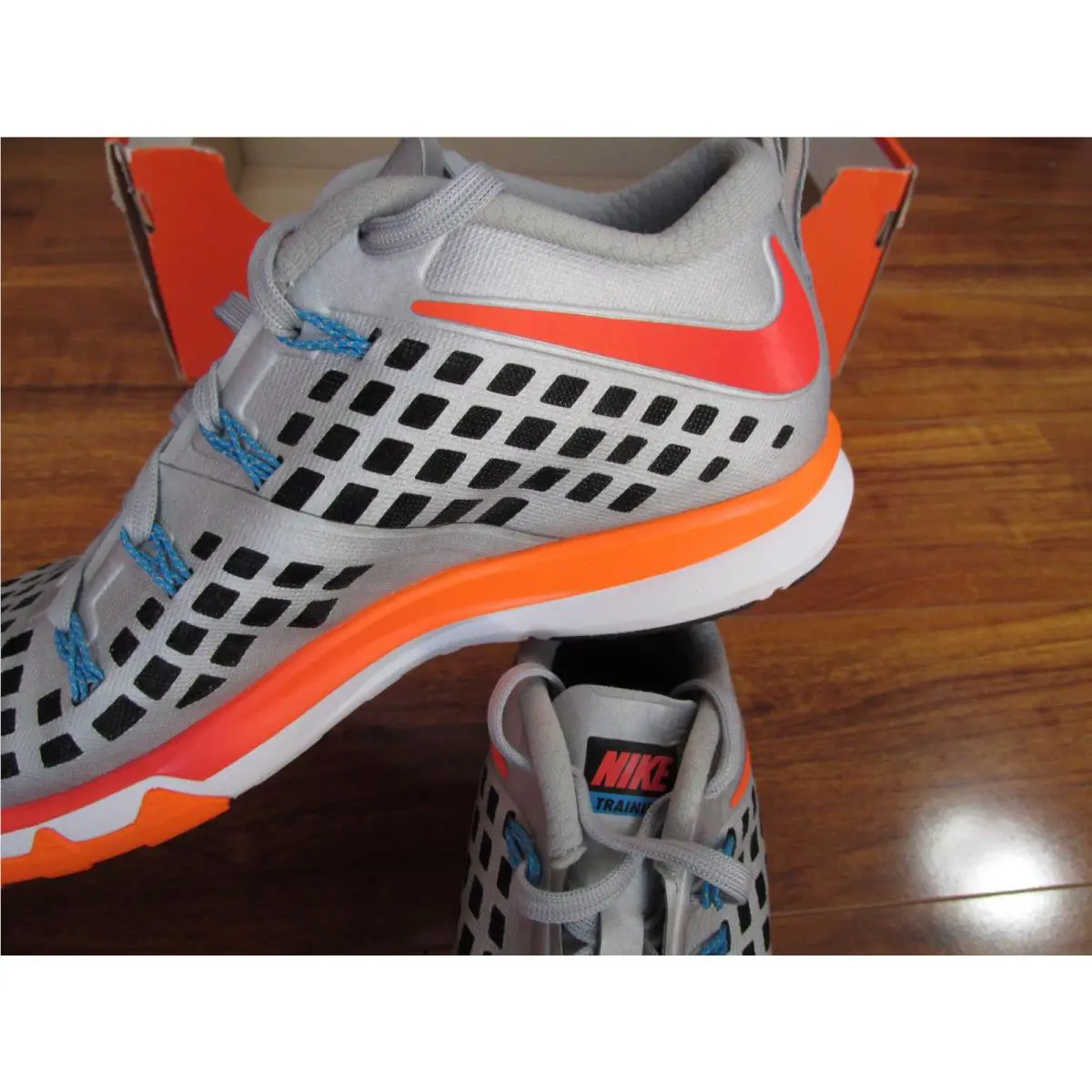 Nike shoes Train Quick AMP - White, Black Volt 1