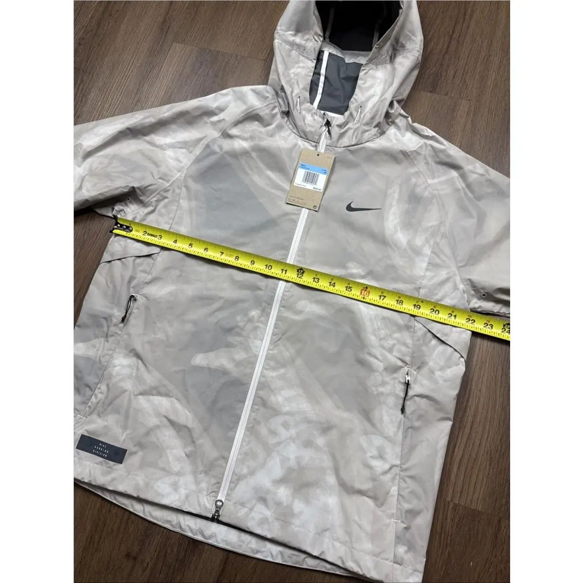Nike clothing - Nike Running Division - Running Division - FB8550030 - Beige (UPC: 0196969150587) 2