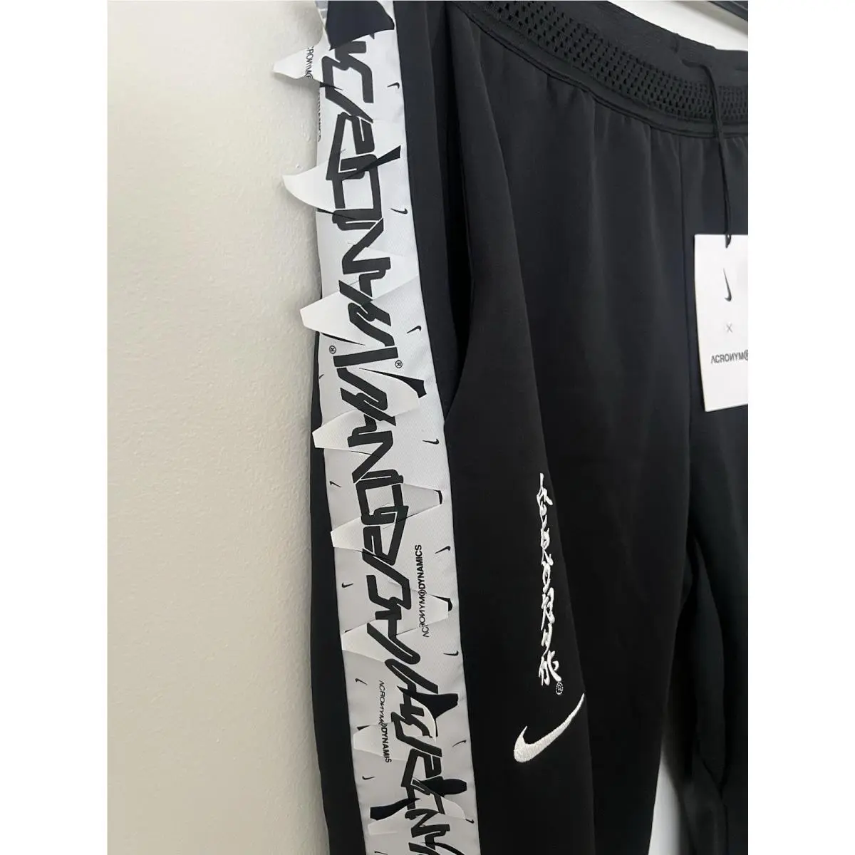 Nike clothing - Nike Acronym - Acronym - CU0470-010 - Black (UPC: 194494192737) 5