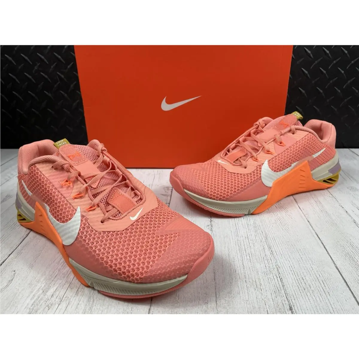 Size 11 Wmns- Nike Metcon 7 Training Gym Shoes Crimson Bliss CZ8280 600