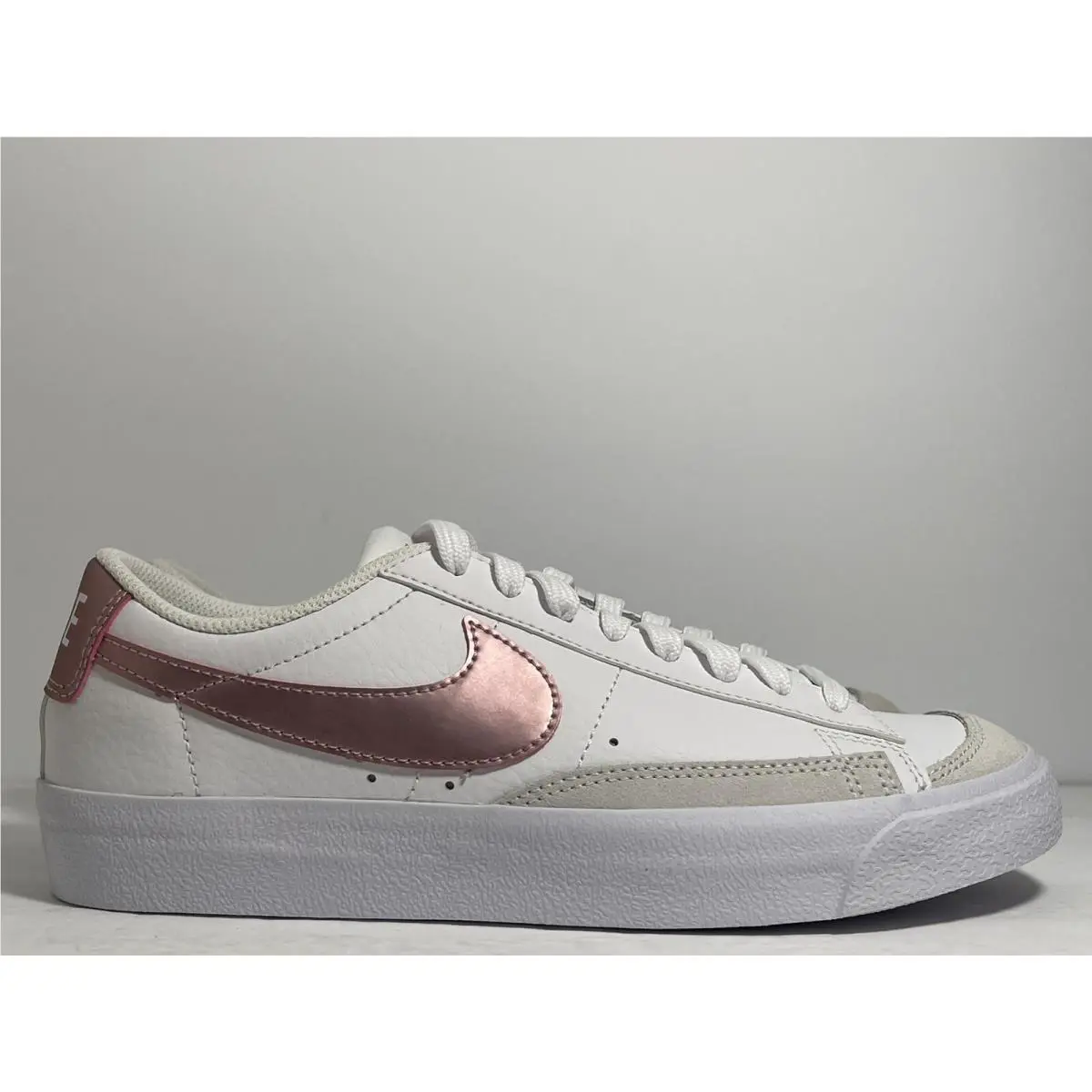 Nike shoes - Nike Blazer Low - Blazer Low - DA4074-105 - White 0