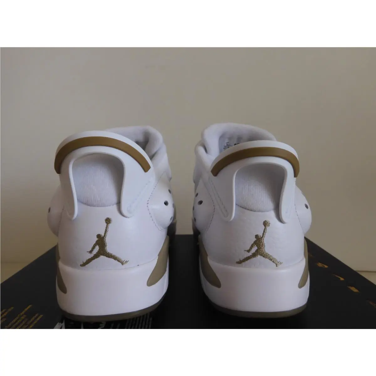 Nike shoes - Air Jordan 6 - Air - White (UPC: 196608053194) 2