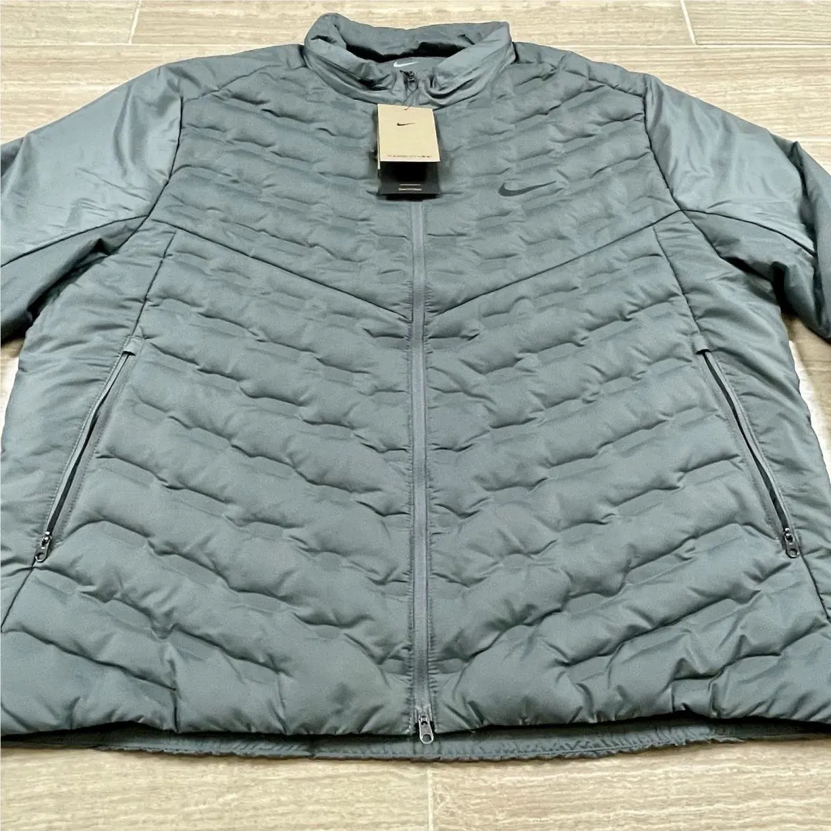 Nike clothing - Nike AeroLoft - AeroLoft - FB7556-084 - Gray 1