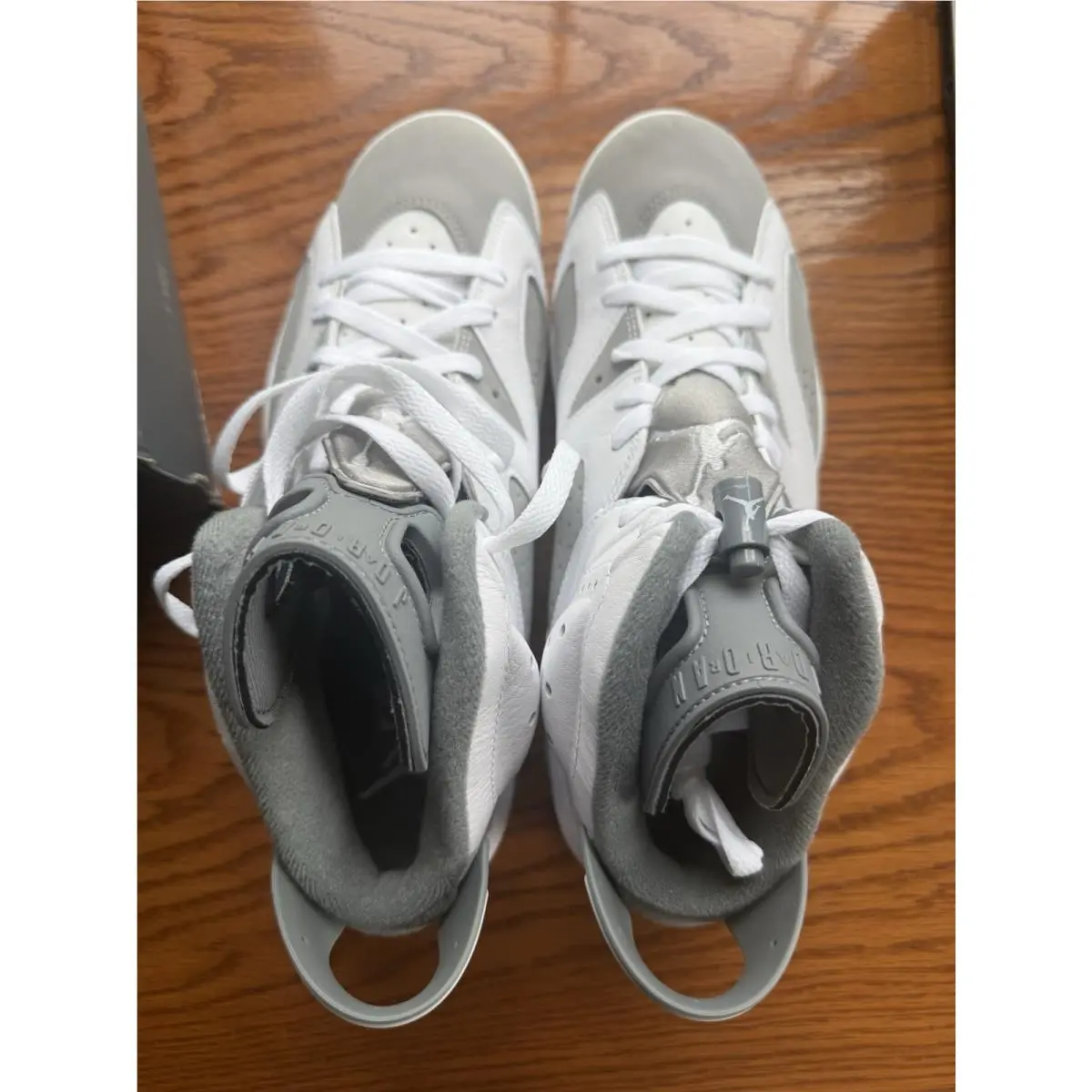 Nike shoes - Retro - Retro - CT8529-100 - White & Gray, Manufacturer: White/Medium Grey/Cool Grey 1