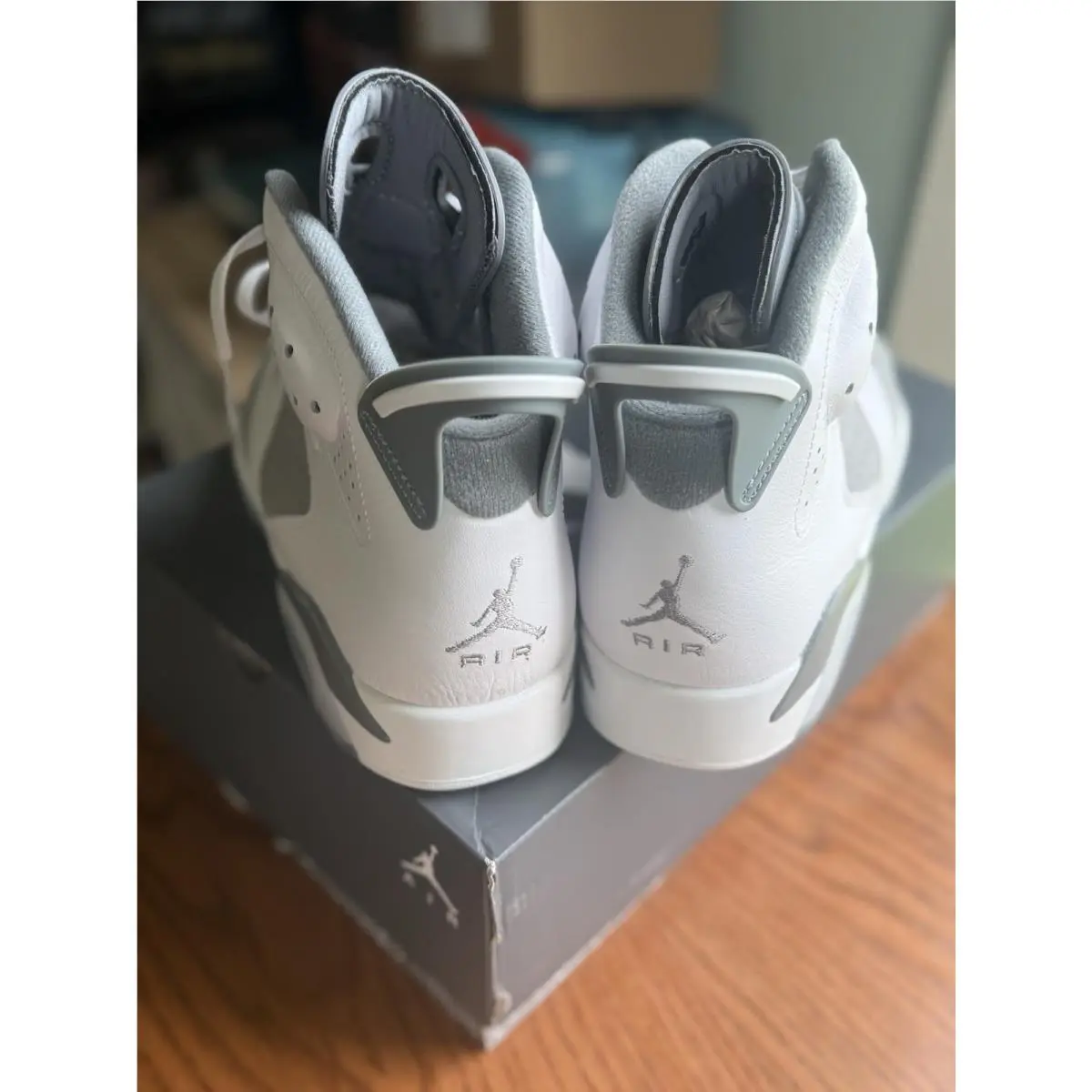 Nike shoes - Retro - Retro - CT8529-100 - White & Gray, Manufacturer: White/Medium Grey/Cool Grey 7