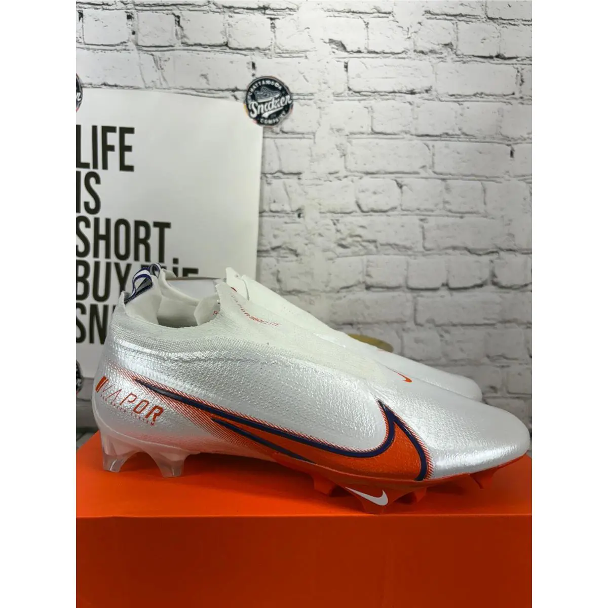 Nike shoes - Orange 3