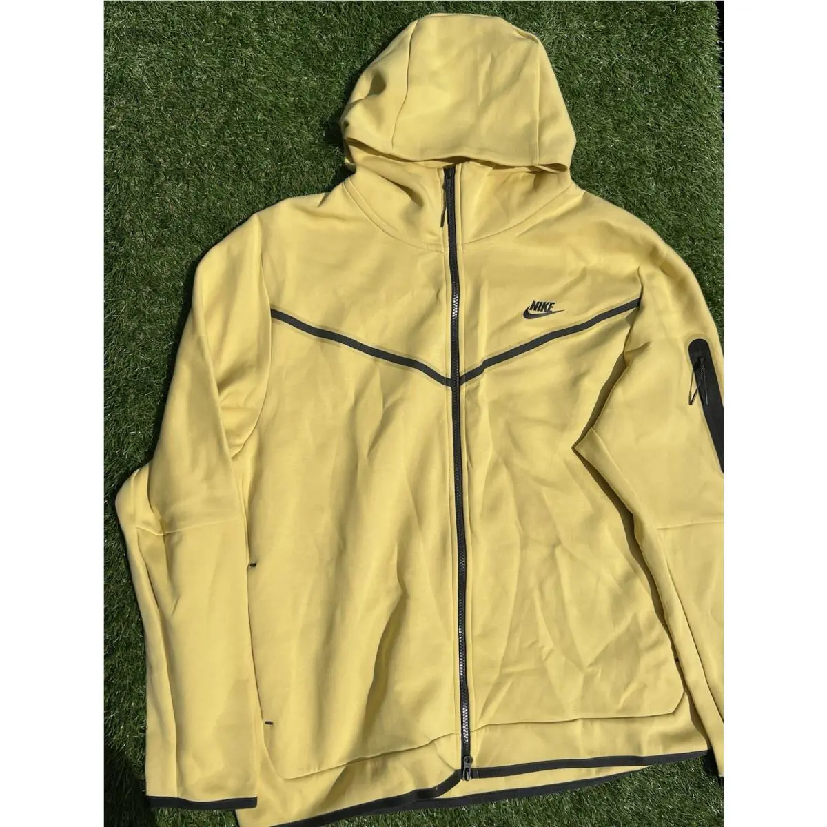 Nike clothing - CU4489-700 - CU4489-700 - Saturn Gold 8