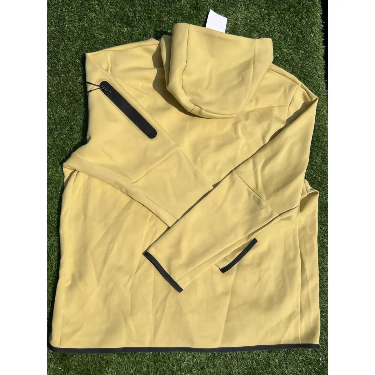 Nike clothing - CU4489-700 - CU4489-700 - Saturn Gold 6