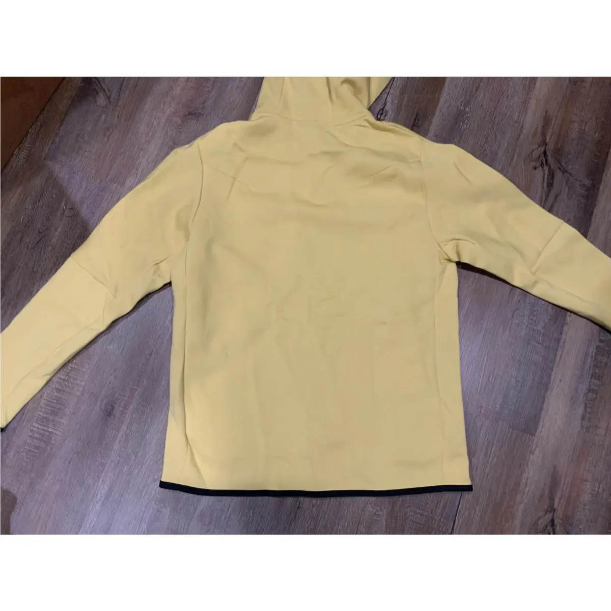 Nike clothing - CU4489700 - CU4489700 - Yellow 9