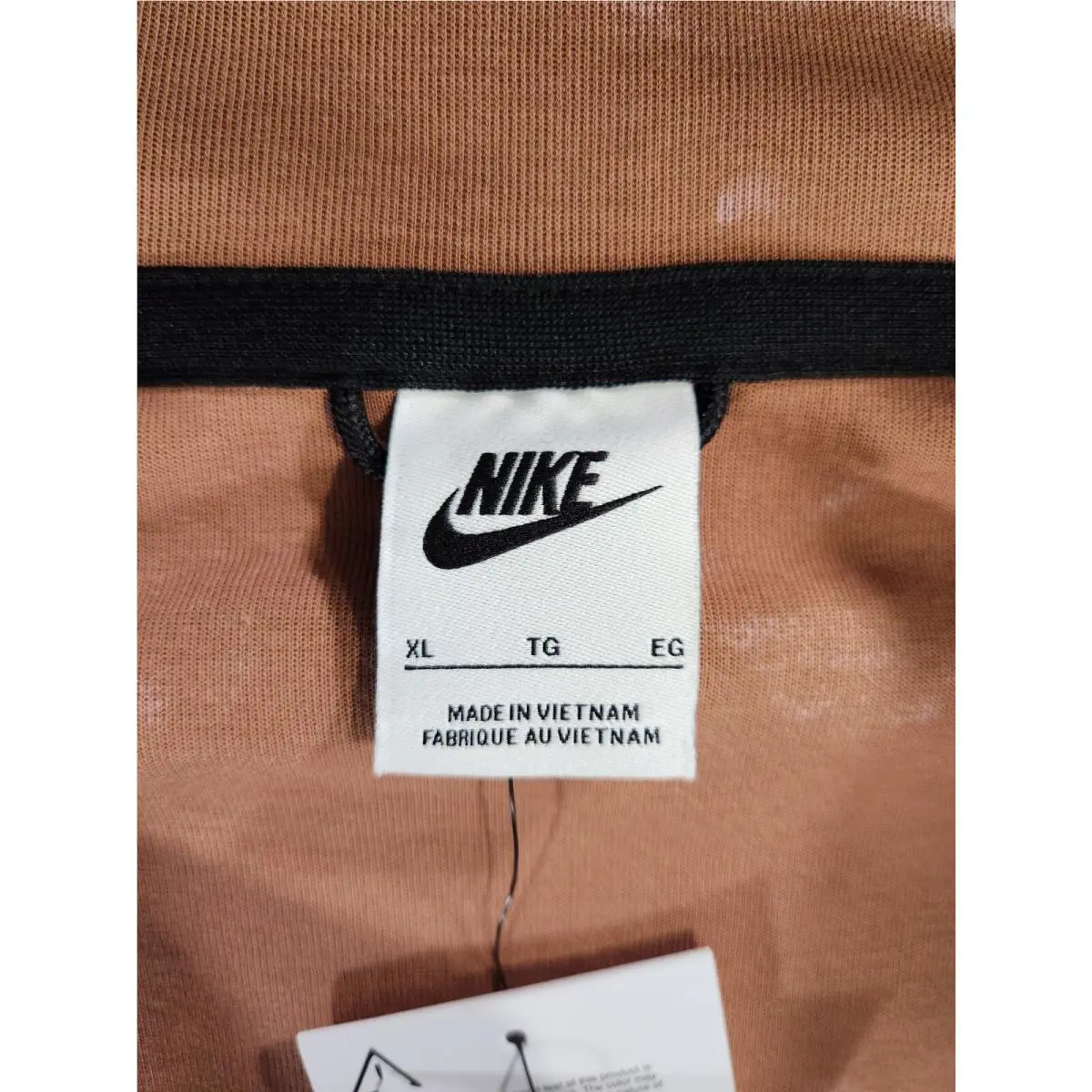 Nike clothing - Mineral Clay 4