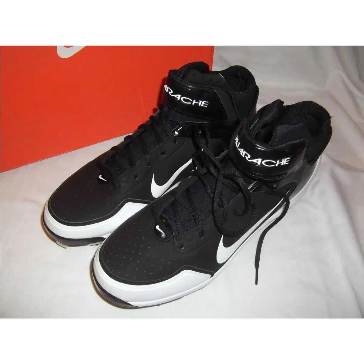 Nike shoes - Black (UPC: 826220681870) 3