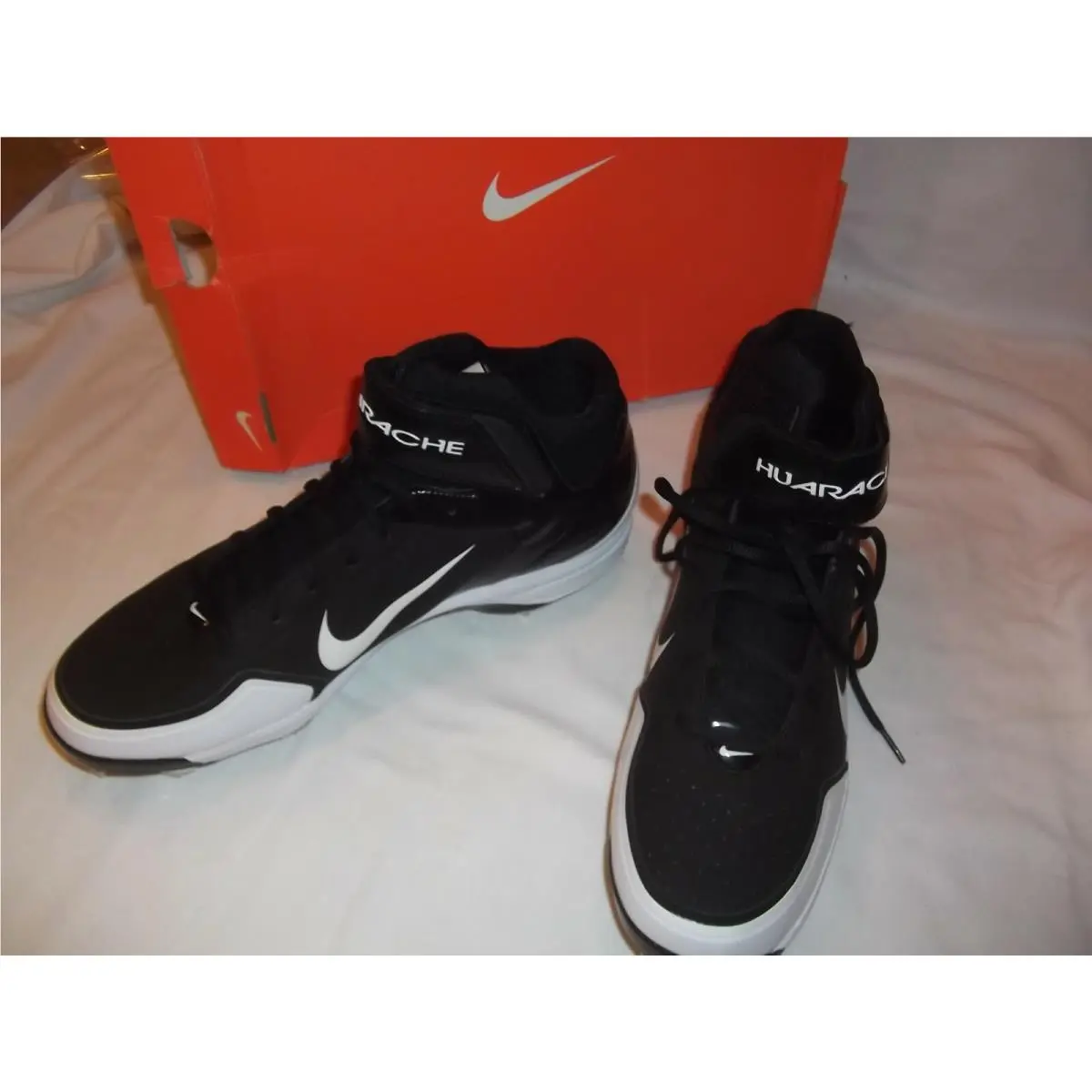 Nike shoes - Black (UPC: 826220681870) 4