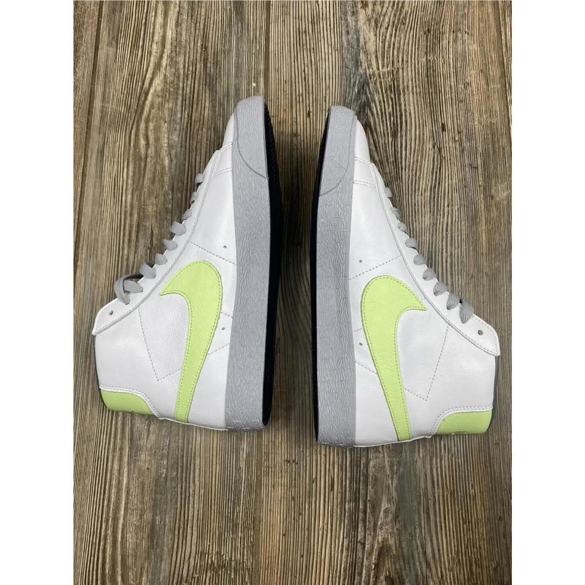 Nike shoes - Nike Blazer Mid - Blazer Mid - White, Manufacturer: White / Grey-Red 4