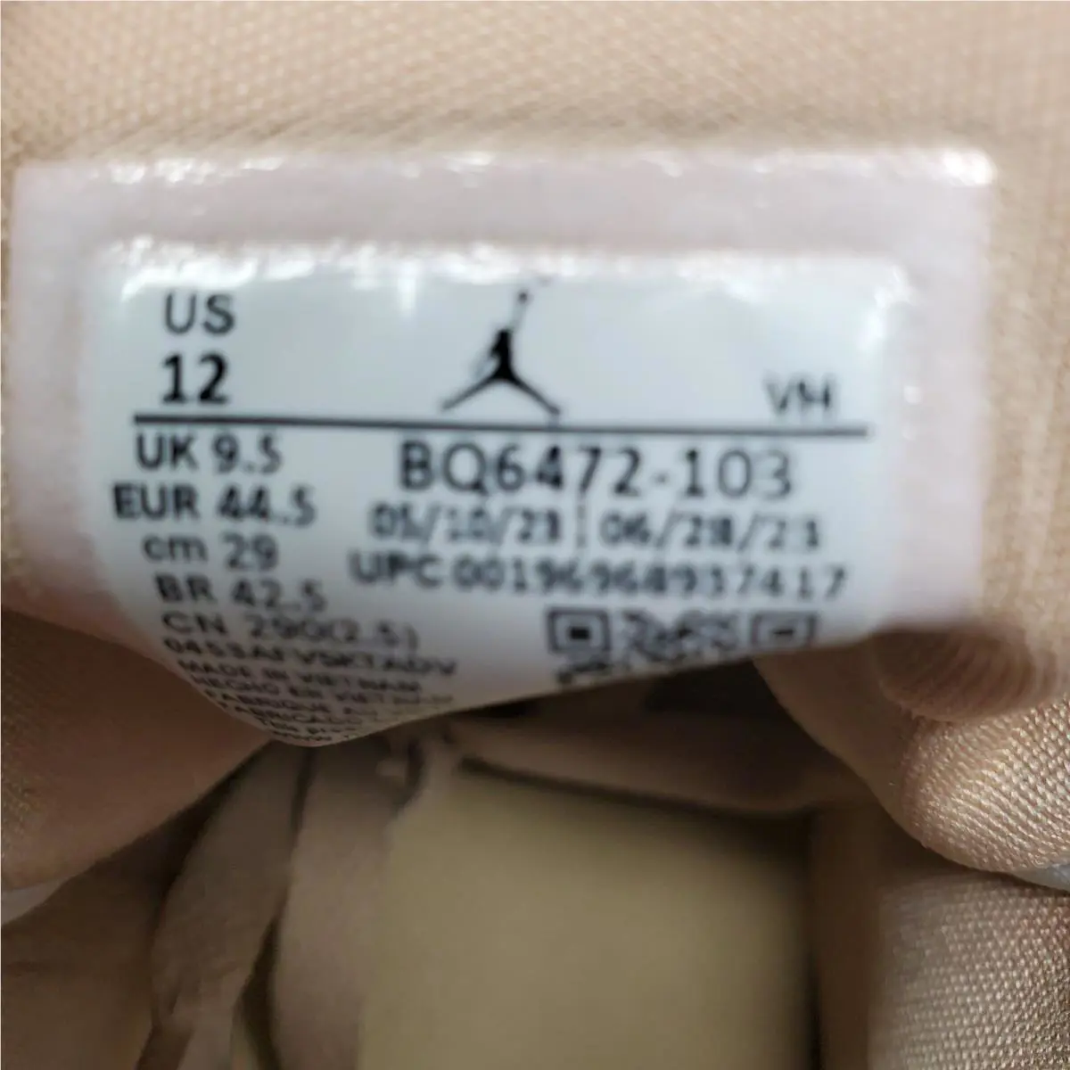 Nike shoes - Air Jordan 1 Mid - Air Mid - BQ6472-103 - Beige 8