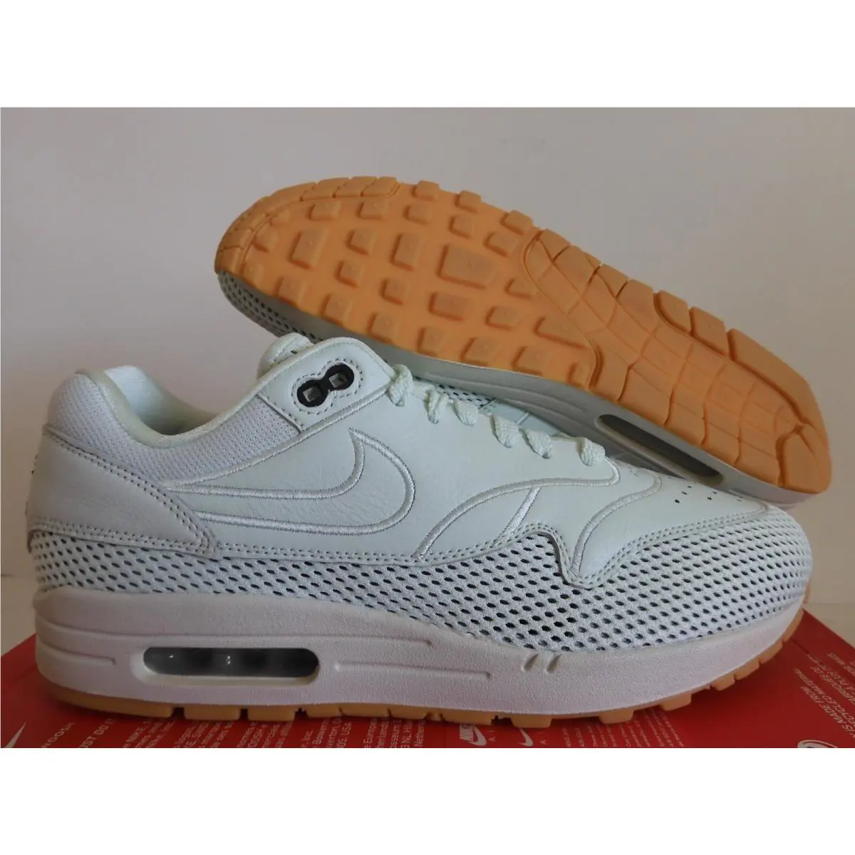 Nike Air Max 1 SI Barely Green SZ 12 Womens/mens SZ 10.5 AO2366-300