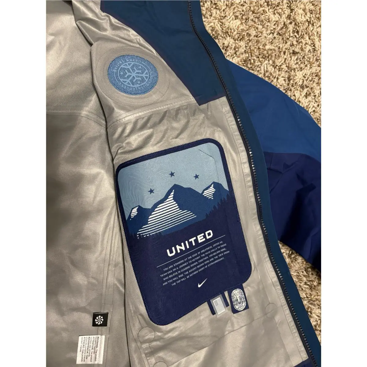 Nike clothing - Blue (UPC: 195243915300) 12
