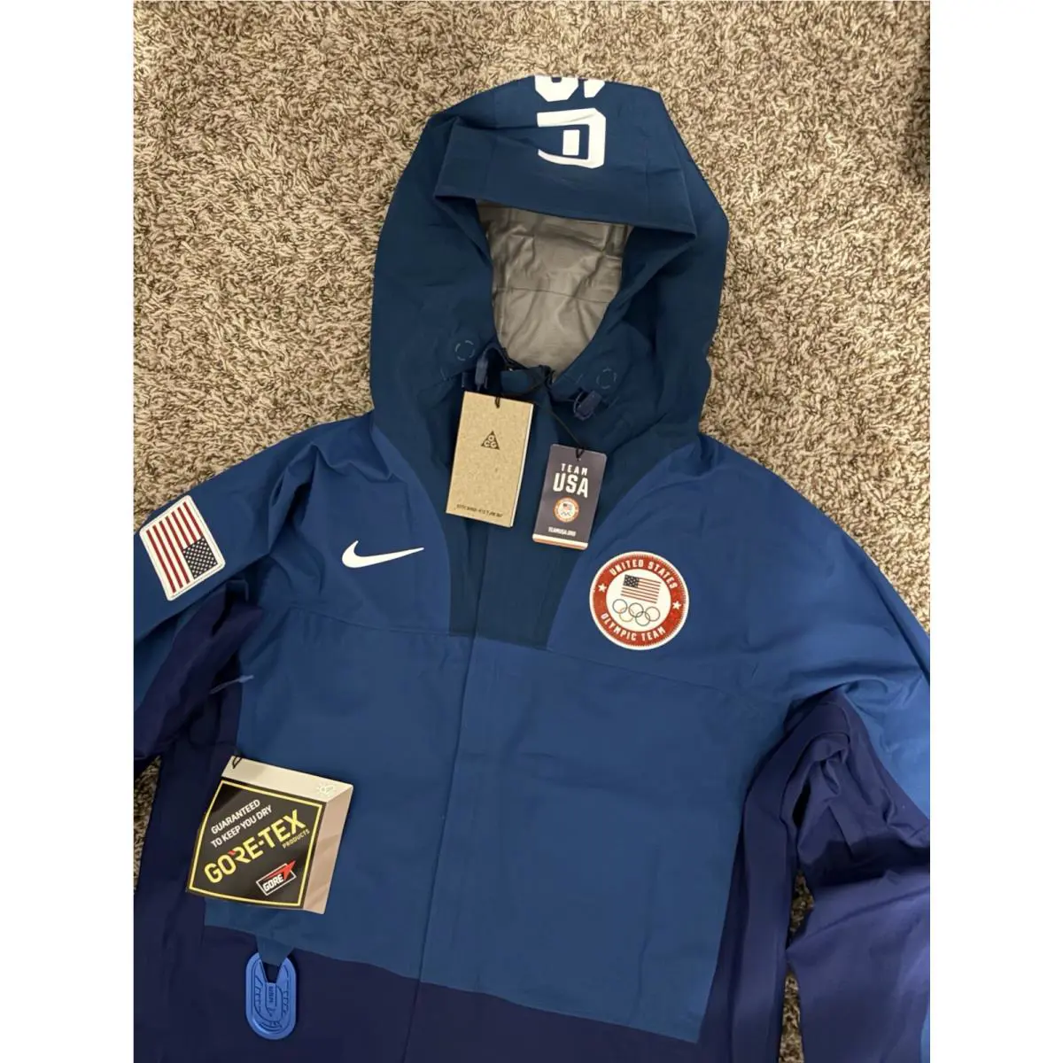 Nike clothing - Blue (UPC: 195243915300) 2