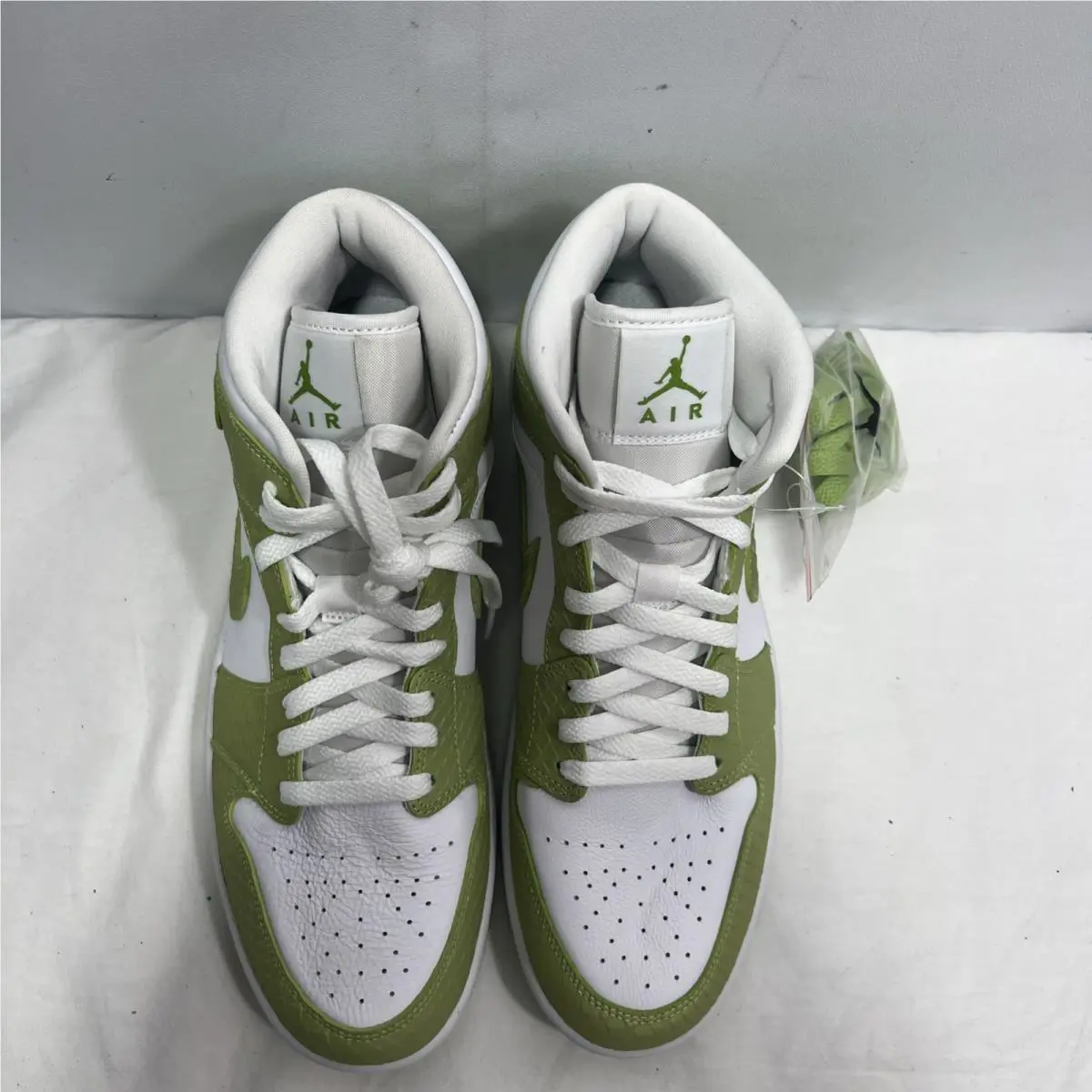 Nike shoes - Wmns Air Jordan 1 Mid Se - Dv2959113 - White 6