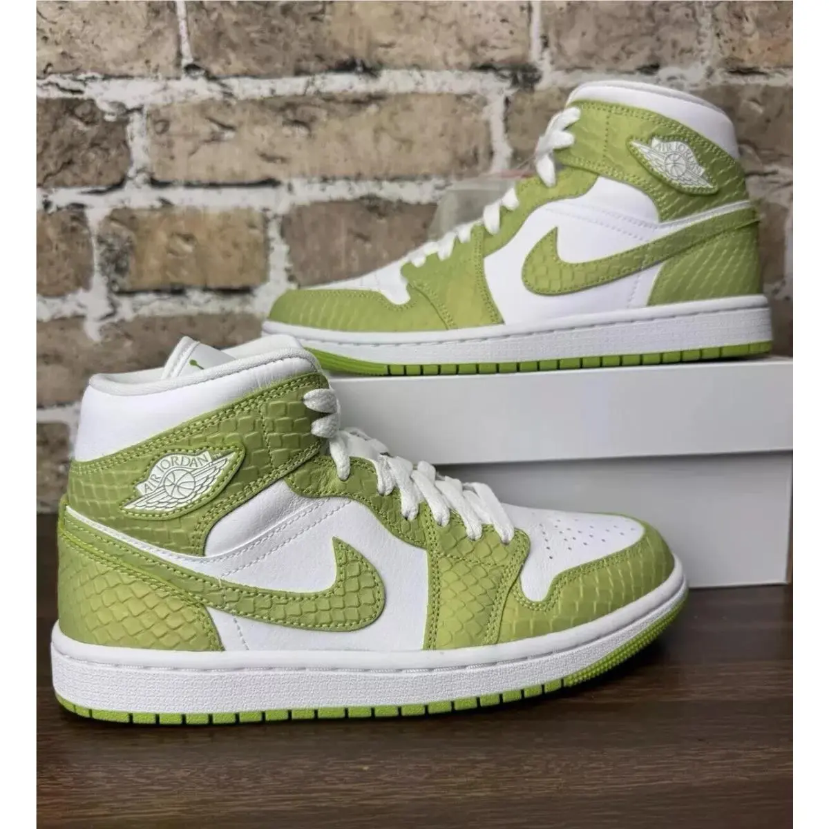 Nike Wmns Air Jordan 1 Mid SE Green Python AJ1 Casual Shoes DV2959-113 Size 12