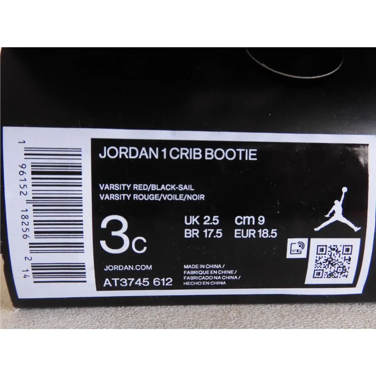 Nike shoes - Jordan 1 - Red (UPC: 196152182562) 8