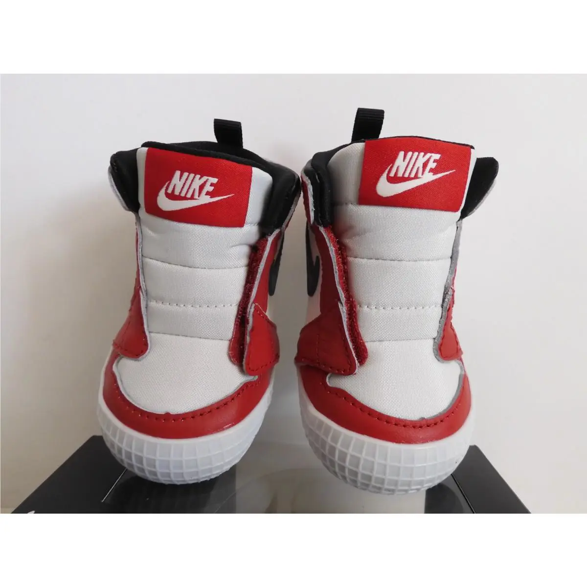 Nike shoes - Jordan 1 - Red (UPC: 196152182562) 4