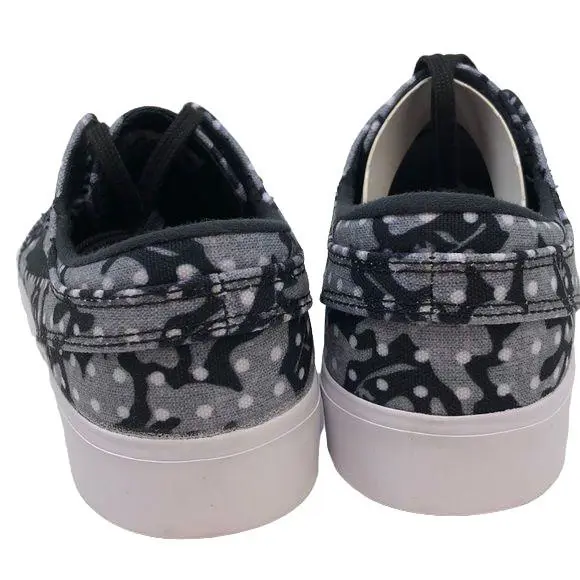 Nike shoes - Black/White/Grey (UPC: 192501970200) 2