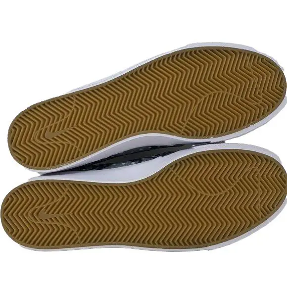 Nike shoes - Black/White/Grey (UPC: 192501970200) 3