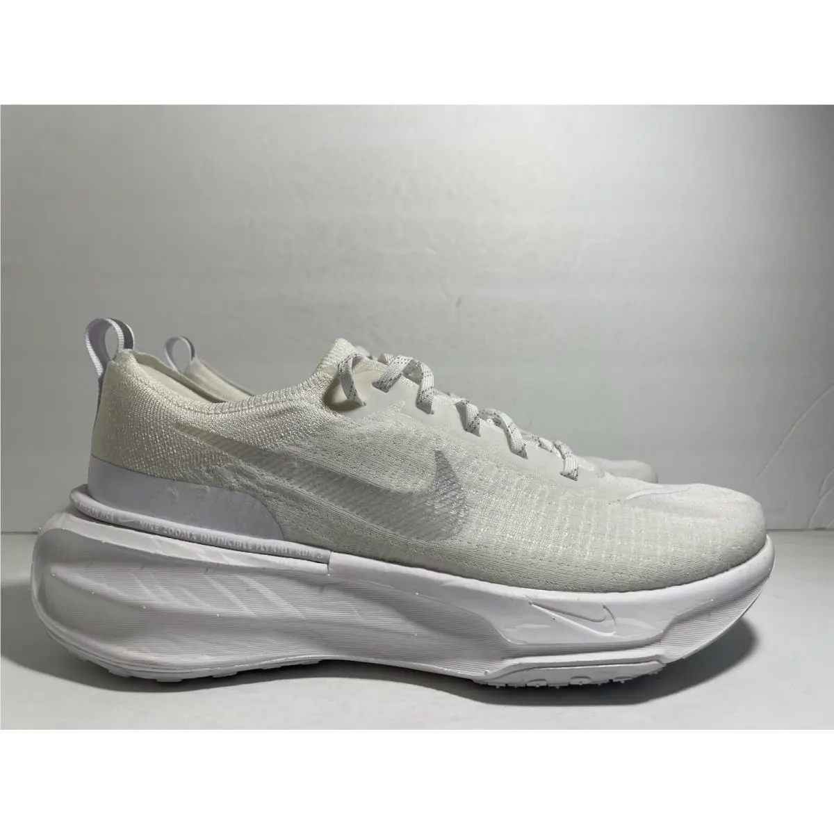 Nike shoes - Nike ZoomX Invincible - ZoomX Invincible - DR2615 - White 0