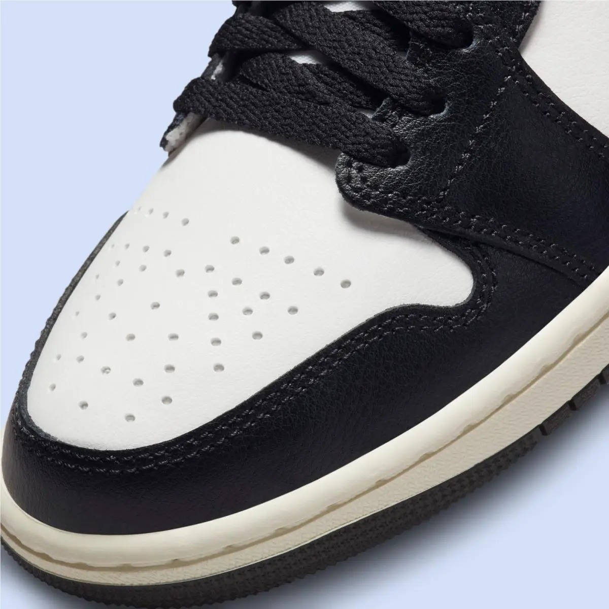 Nike shoes - Air Jordan 1 Mid - Air Mid - BQ6472-061 - Black 6