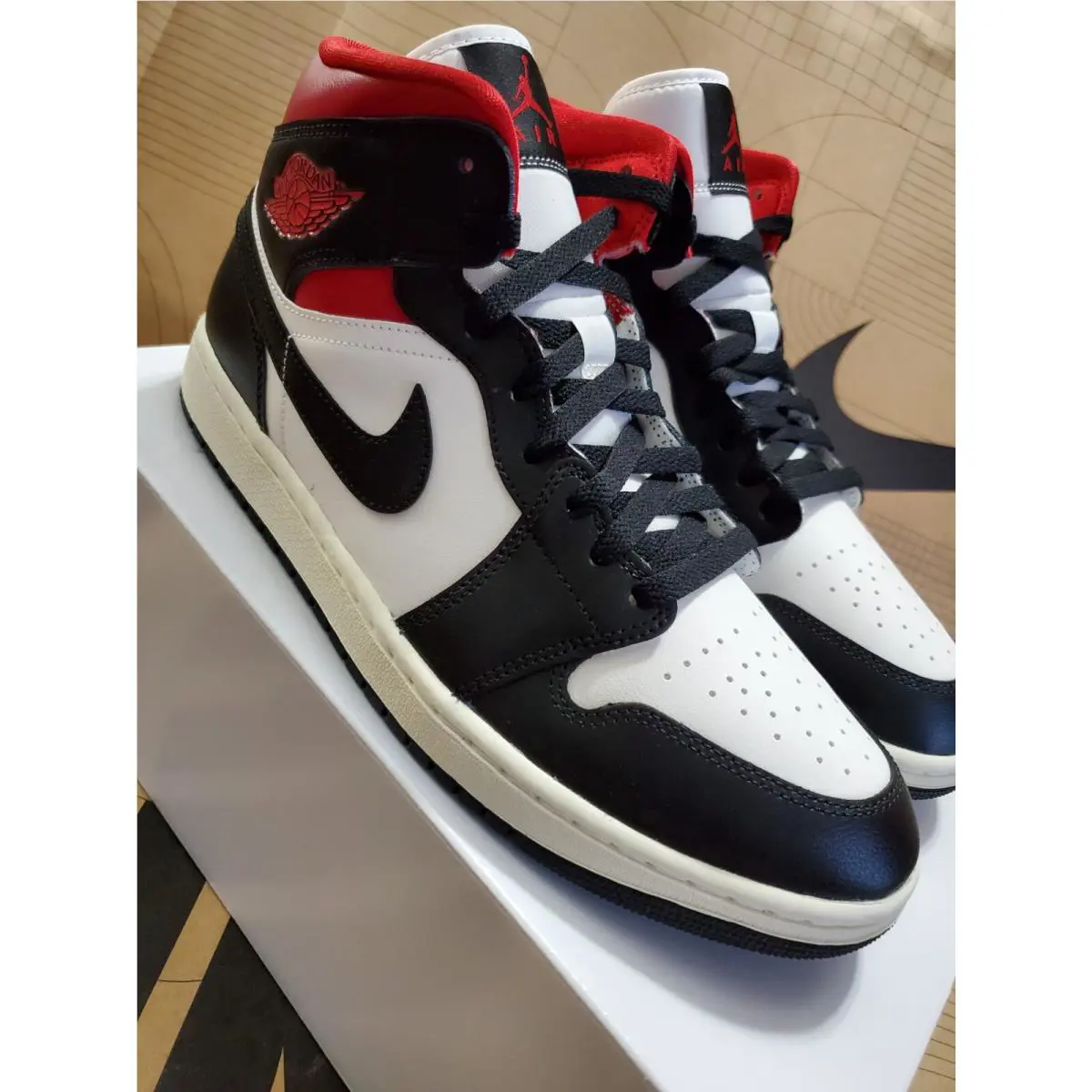 Nike shoes - Nike Air Jordan 1 - Air - BQ6472-061 - Black/Gym Red/Sail 3