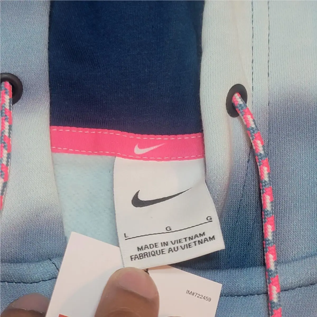 Nike clothing - Multicolor (UPC: 0196150790004) 3