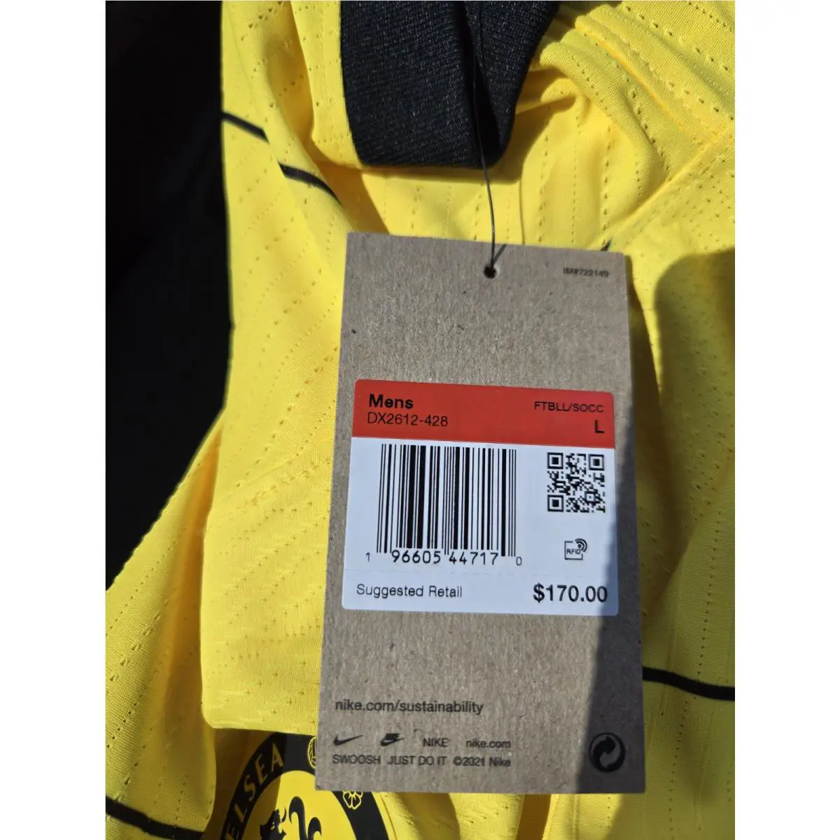 Nike clothing - Nike Dri-Fit - Yellow 3