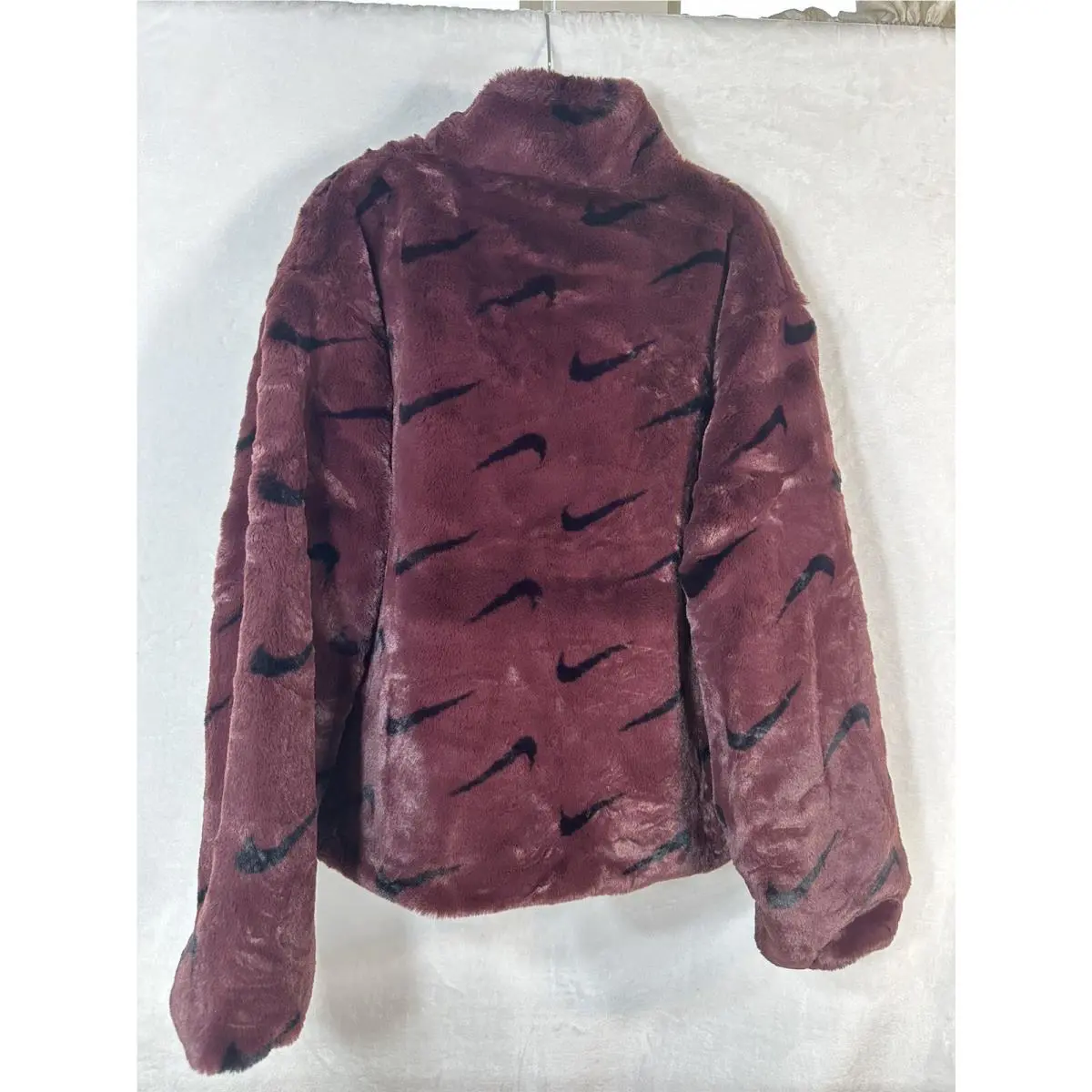 Nike clothing - Faux Fur Plush - Faux Fur Plush - Burgundy Red 1