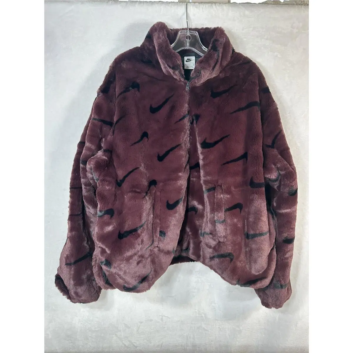 Nike clothing - Faux Fur Plush - Faux Fur Plush - Burgundy Red 5
