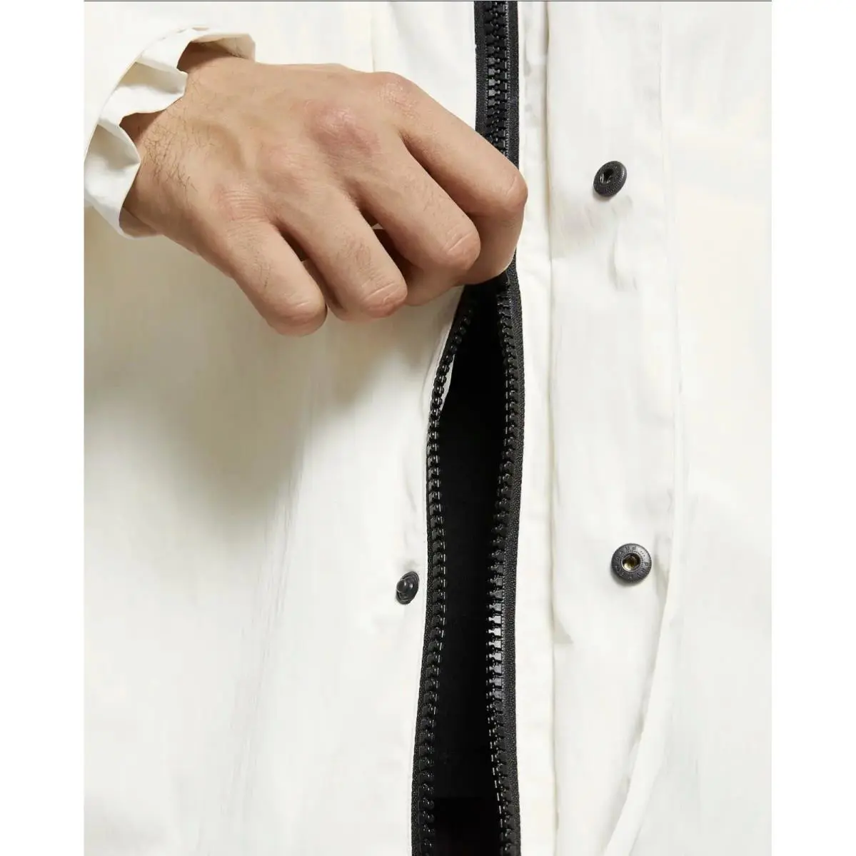 Nike clothing - Nike Activewear - Activewear - White (UPC: 0883418501754) 1