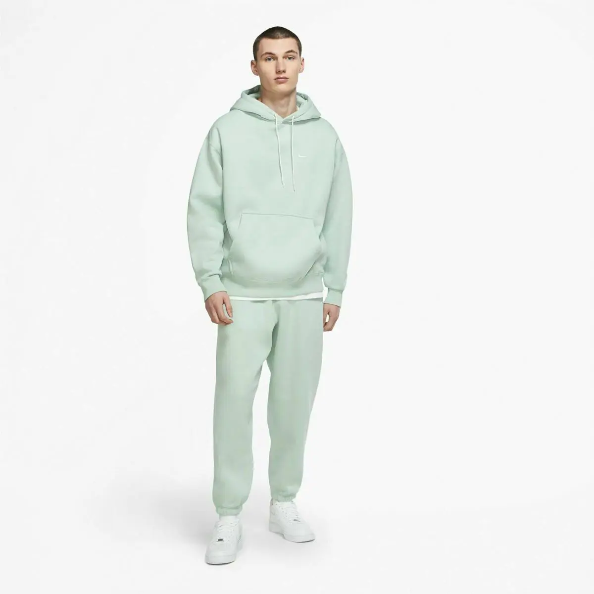 Nike clothing - Pistachio Frost/White (UPC: 0194498797754) 5