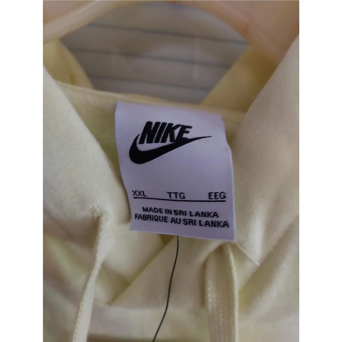 Nike clothing - Green 1