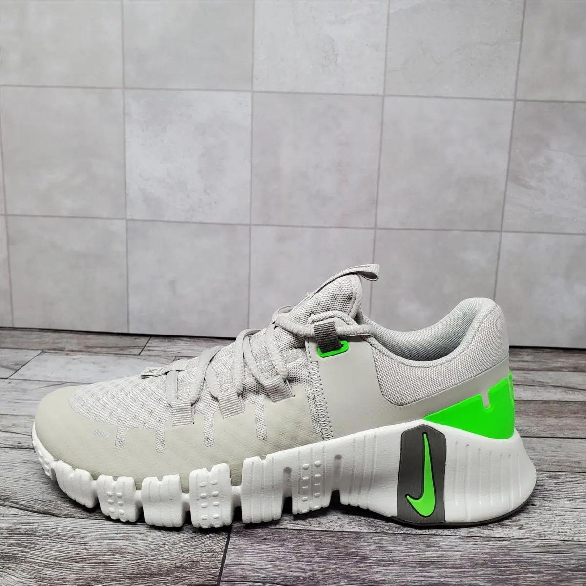Nike shoes - Nike Free Metcon 5 - Free Metcon - DV3949-002 - Green 3