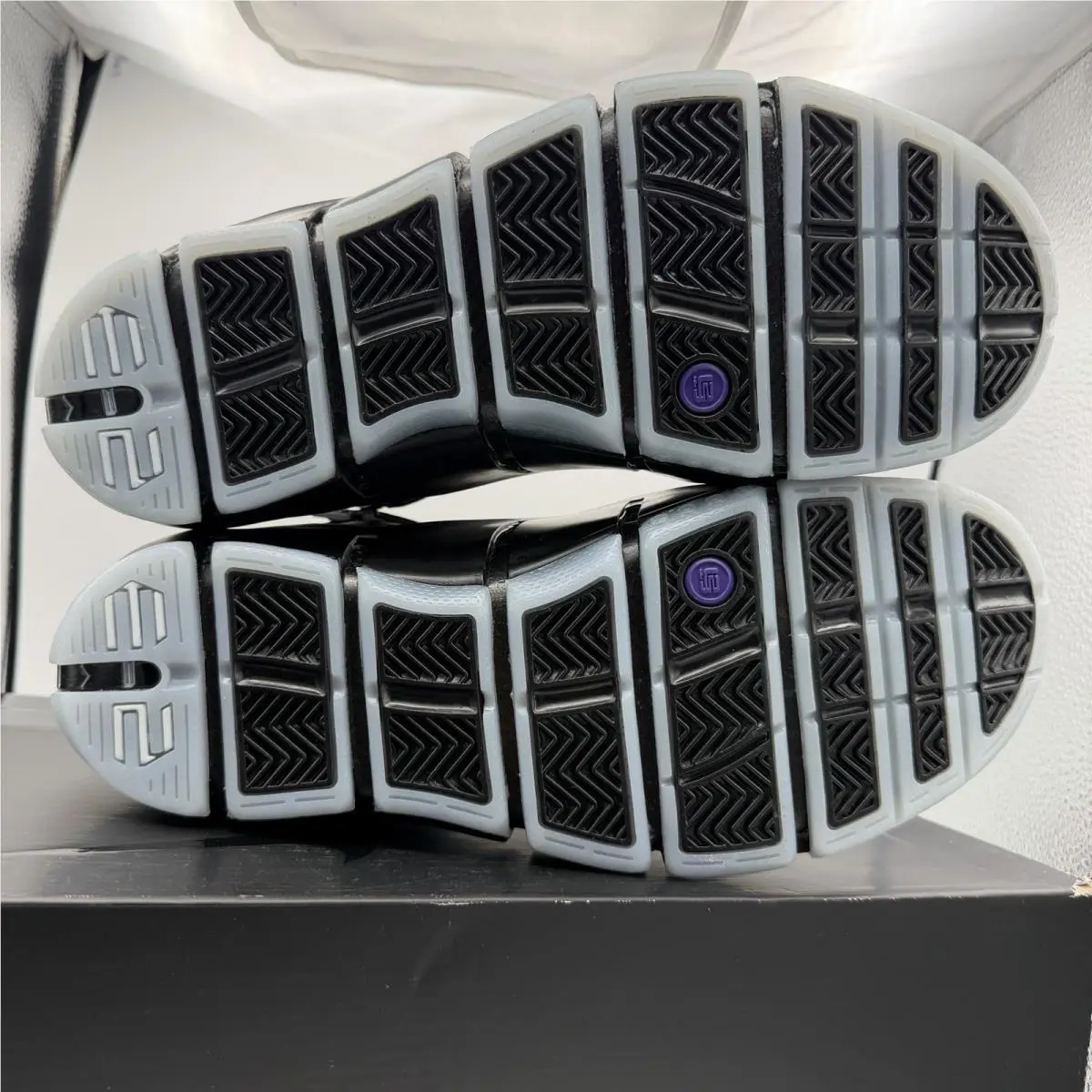 Nike shoes - Nike LeBron 20 - LeBron - FN6251-001 - Purple 3