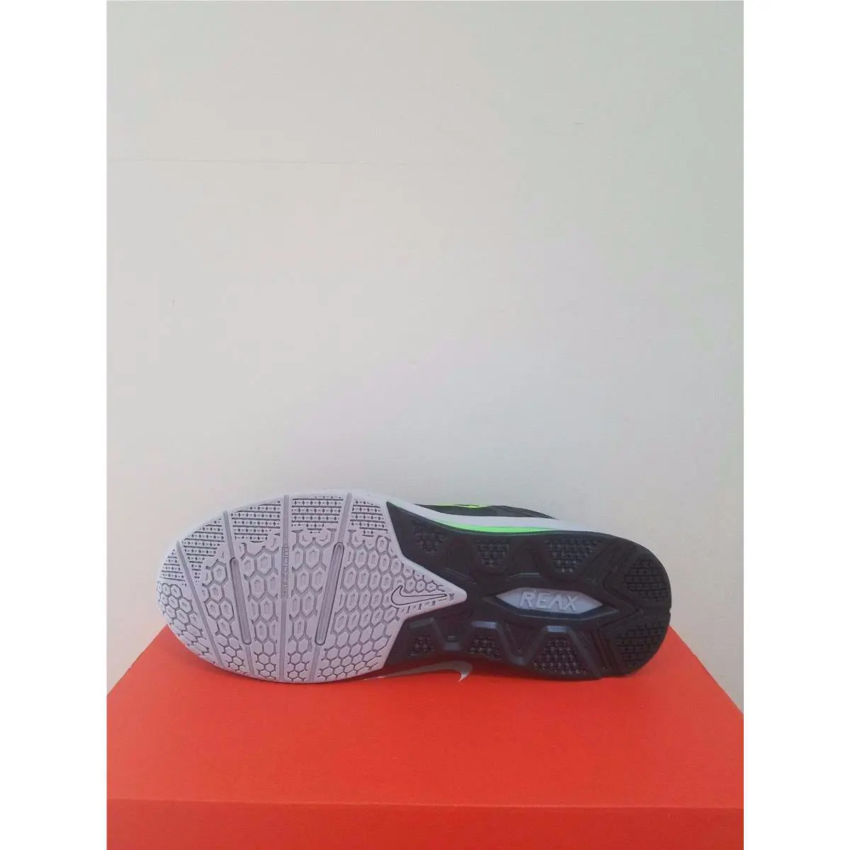 Nike shoes - Reax Lightspeed - Reax Lightspeed - Black 4