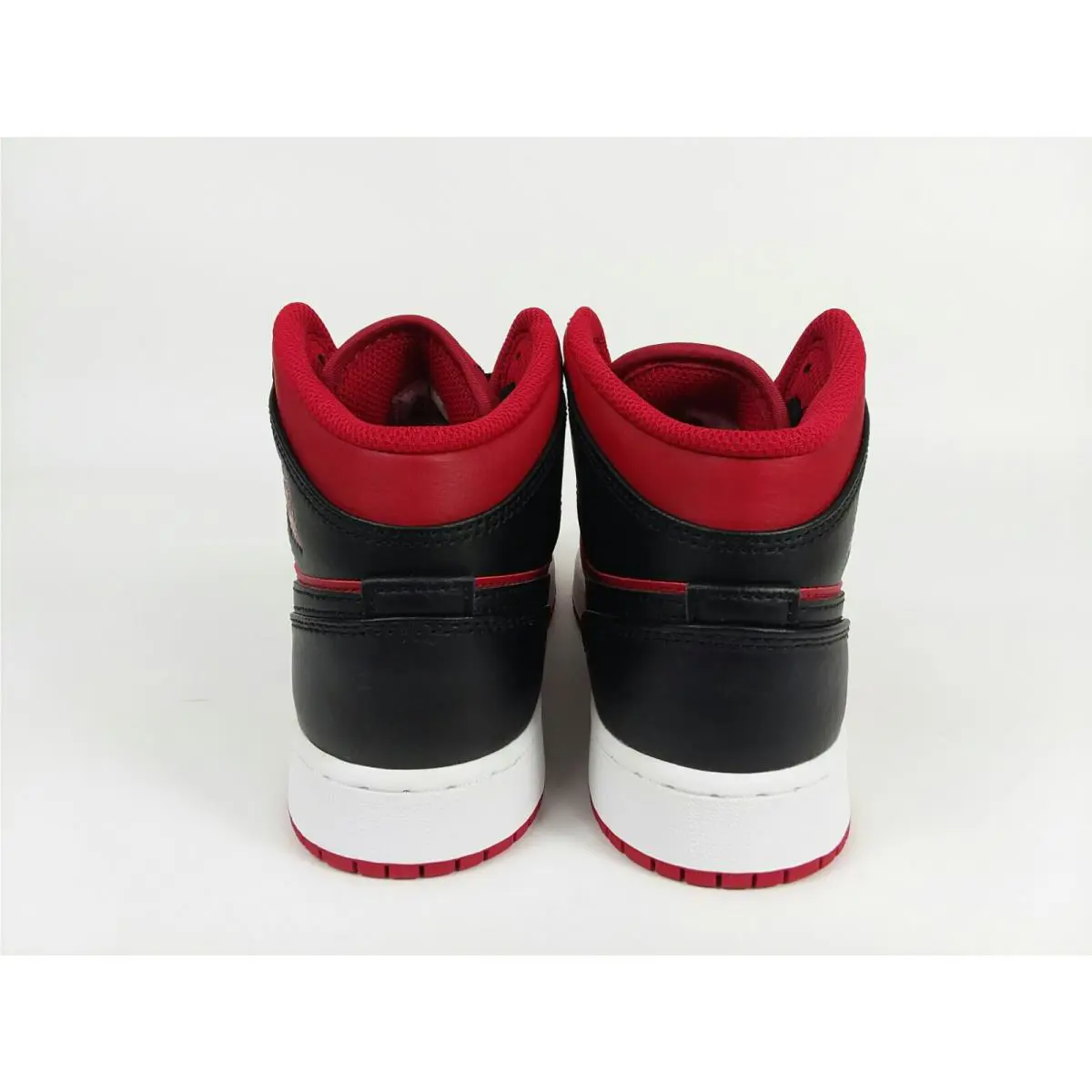 Nike shoes - Air Jordan 1 Mid GS - Gym Red / Black-White (UPC: 195866402232) 4