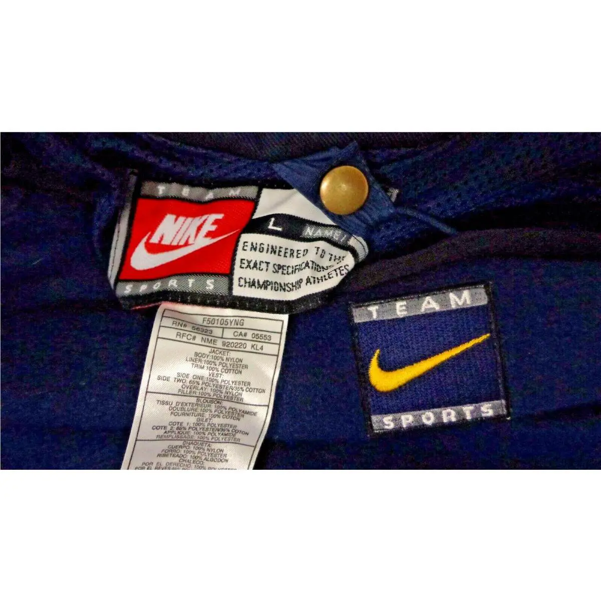 Nike clothing - Blue (UPC: 091205976702) 1
