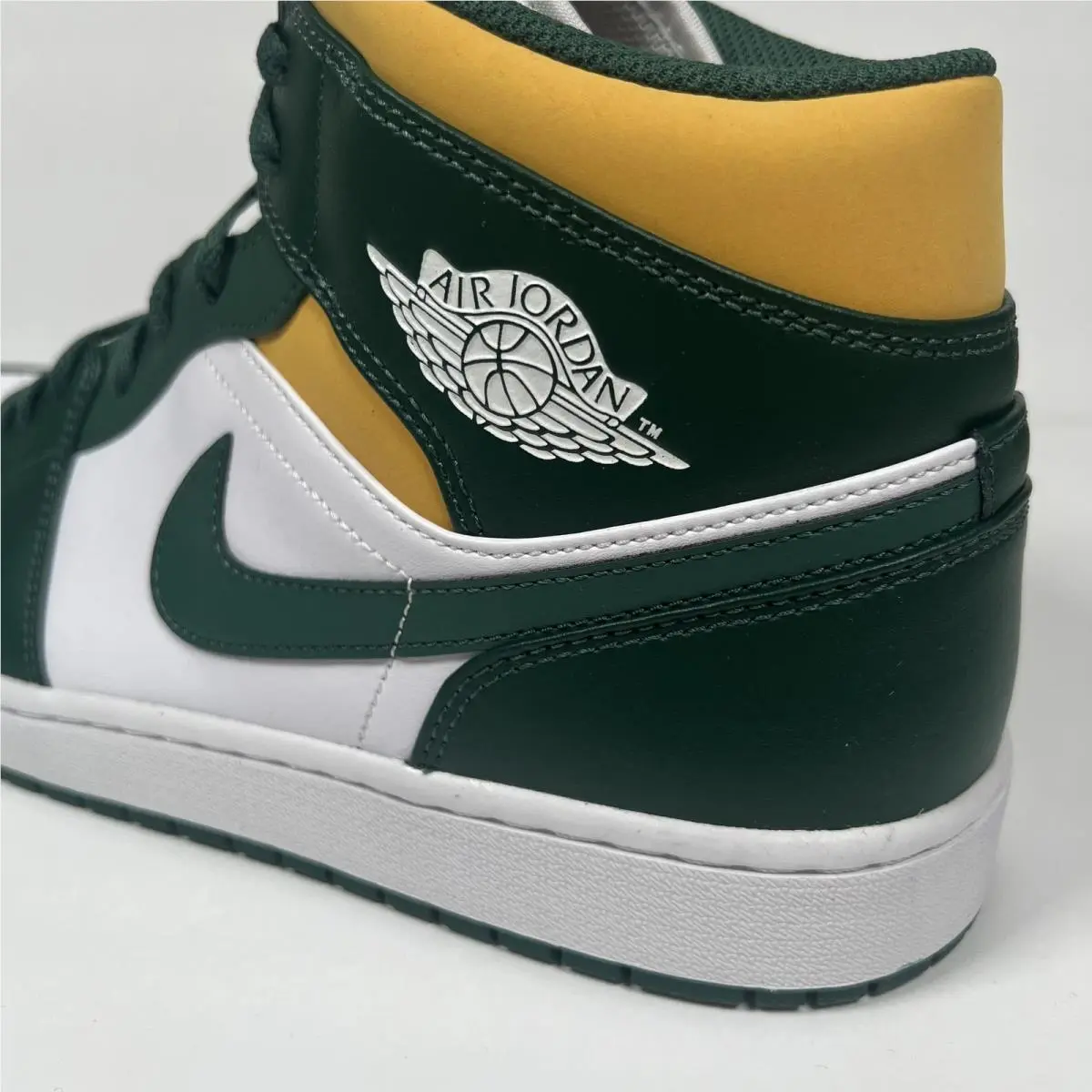 Nike shoes - Air Jordan 1 - Air - 554724-371 - Multicolor (UPC: 0195243826866) 12