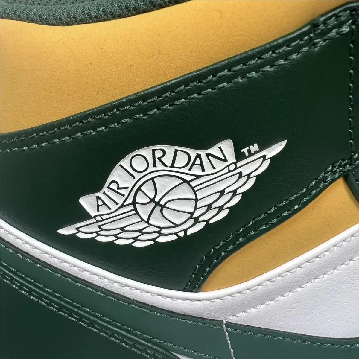 Nike shoes - Air Jordan 1 - Air - 554724-371 - Multicolor (UPC: 0195243826866) 14